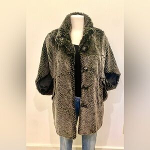 Unreal Fur Faux Fur Black/Gray Cape Style Coat Jacket EUC!